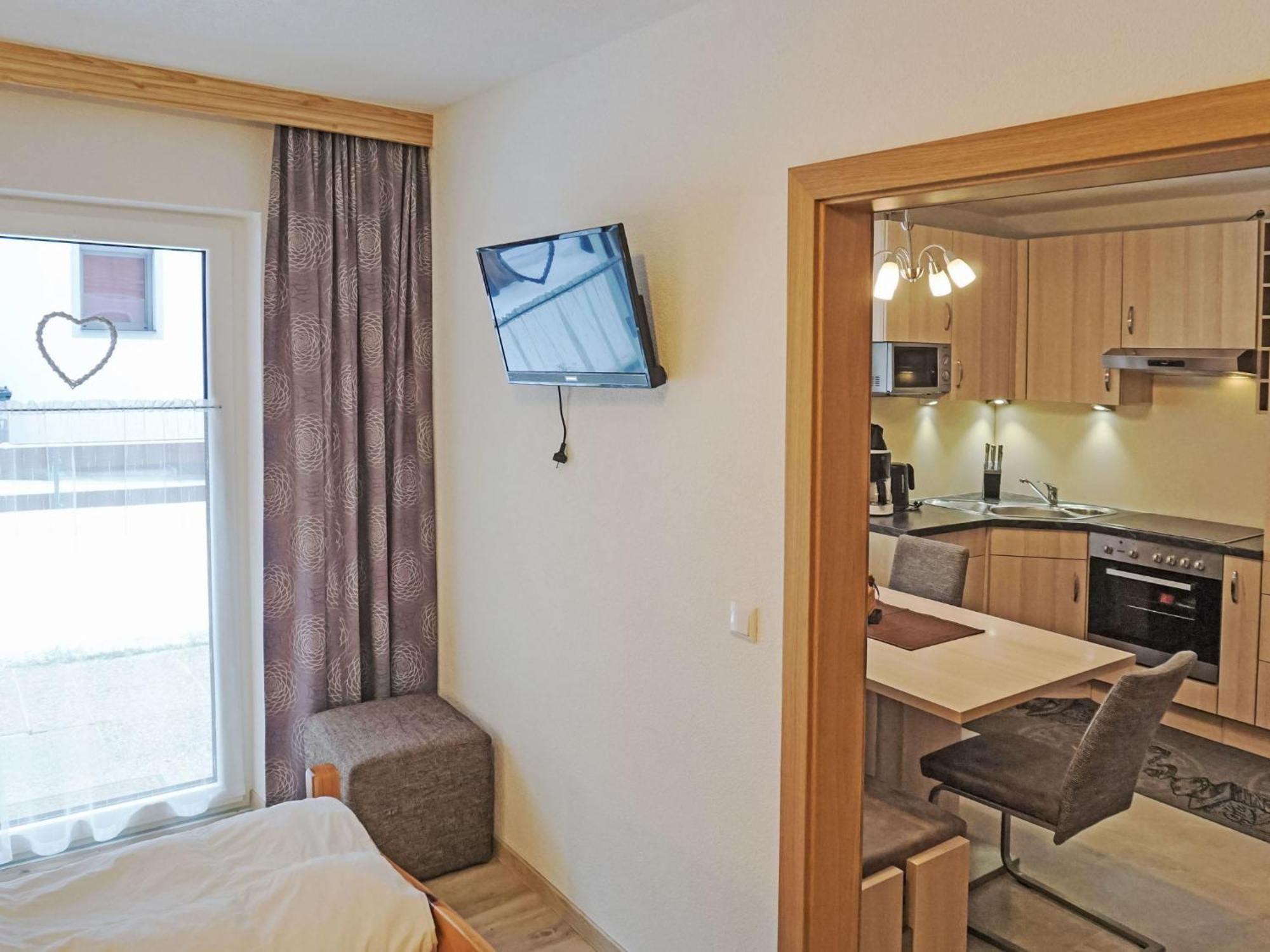Apartment Daheim - Edelweiss - Pzt382 By Interhome พลังเงอโรส ภายนอก รูปภาพ