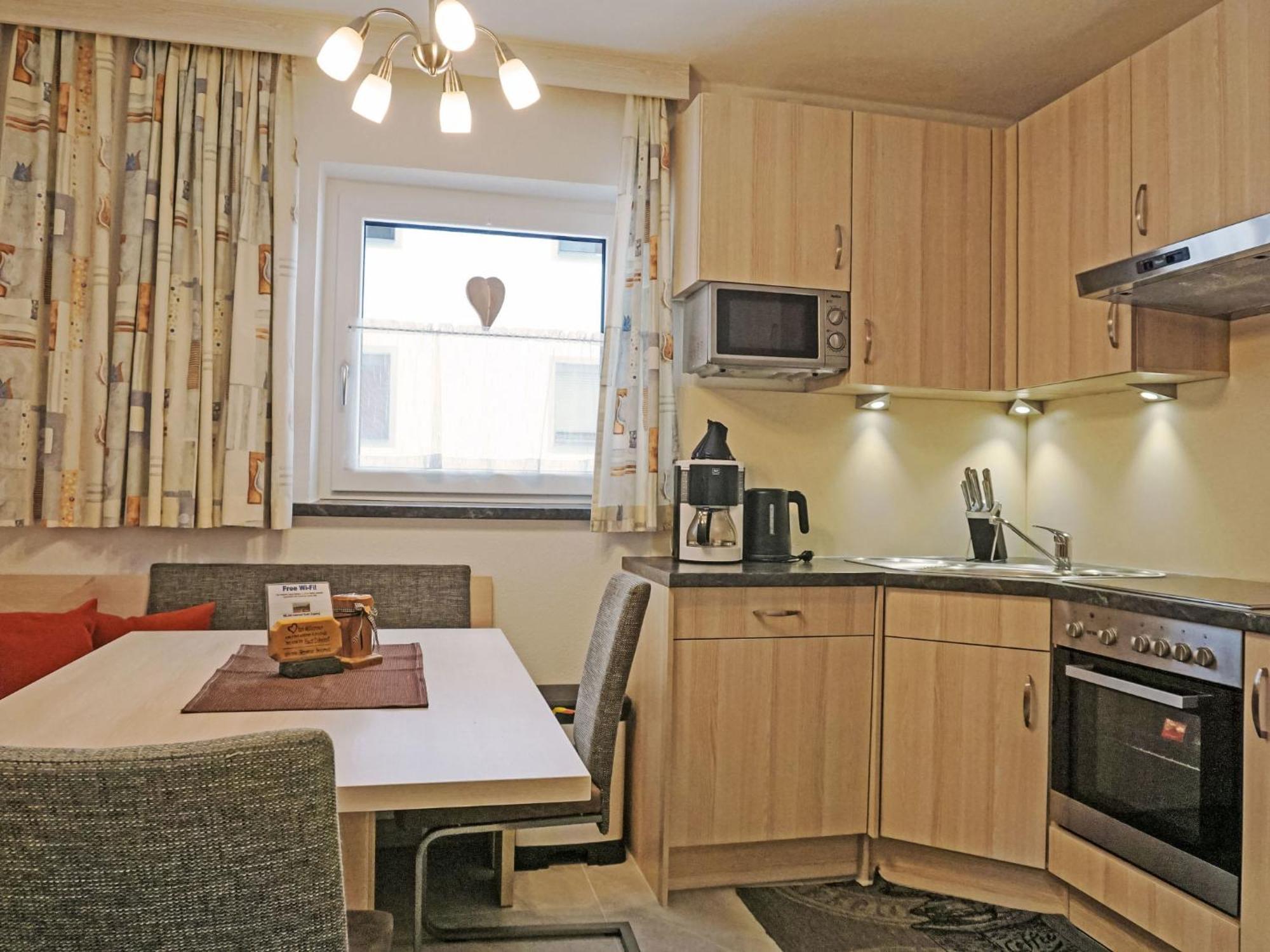 Apartment Daheim - Edelweiss - Pzt382 By Interhome พลังเงอโรส ภายนอก รูปภาพ