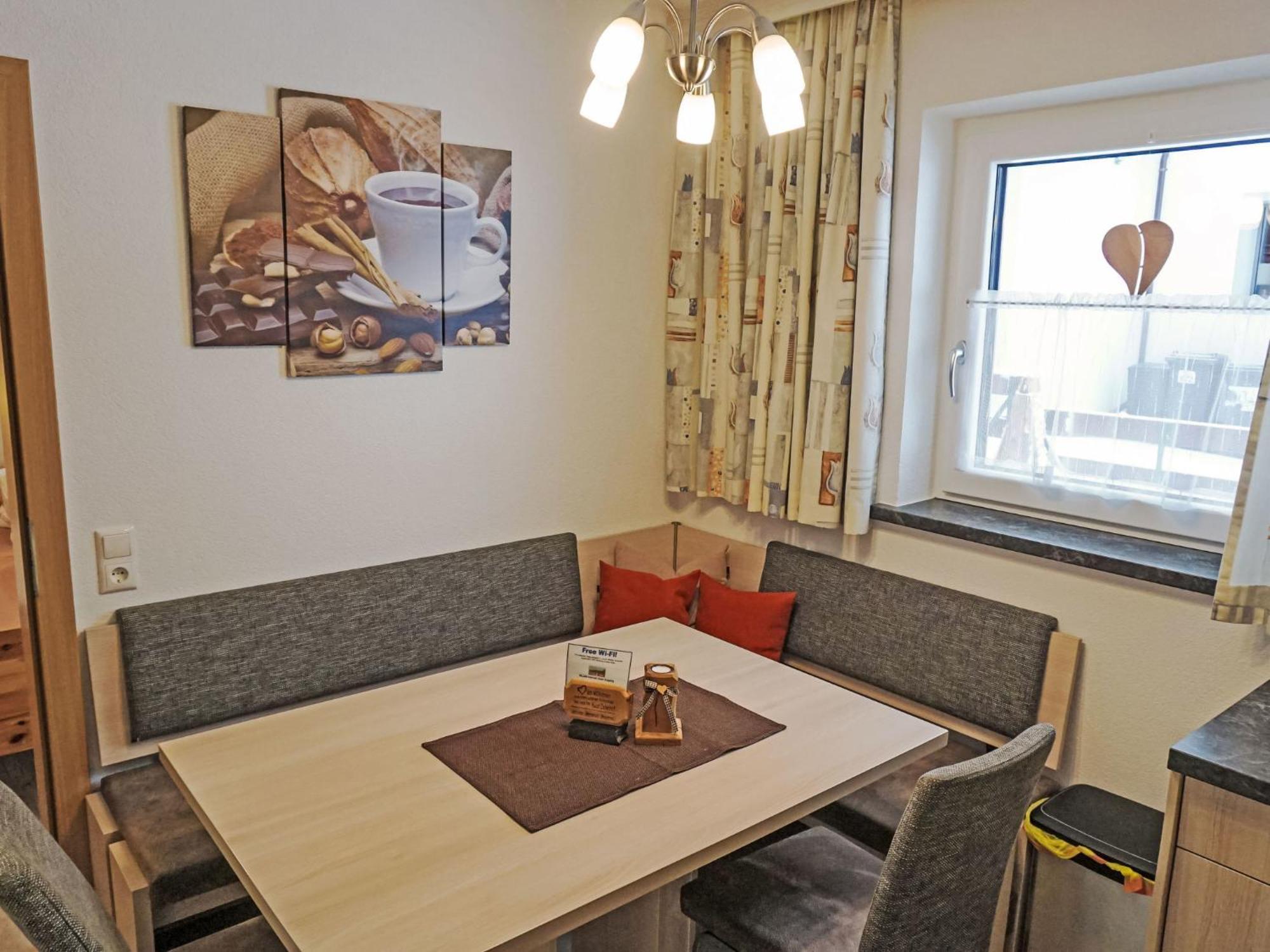 Apartment Daheim - Edelweiss - Pzt382 By Interhome พลังเงอโรส ภายนอก รูปภาพ